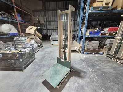USED BEECH SQD-2470
