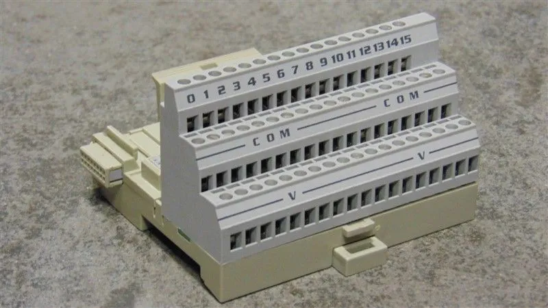 Allen Bradley 1794-TB3/A Flex I/O Terminal Base Used