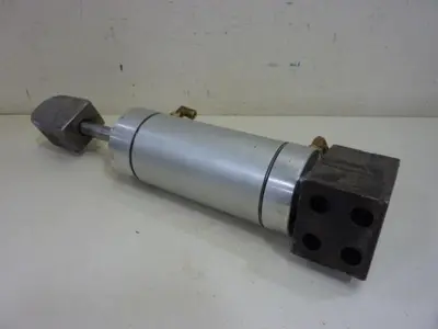 USED AMERICAN VALVE 2500DV-3.00-4