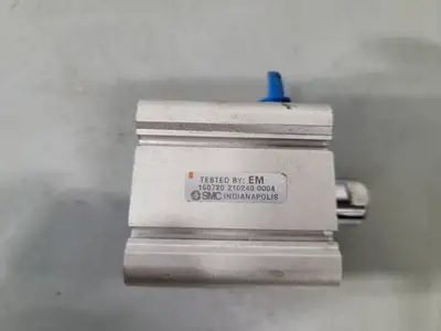 USED SMC NCQ2L40-25DZ