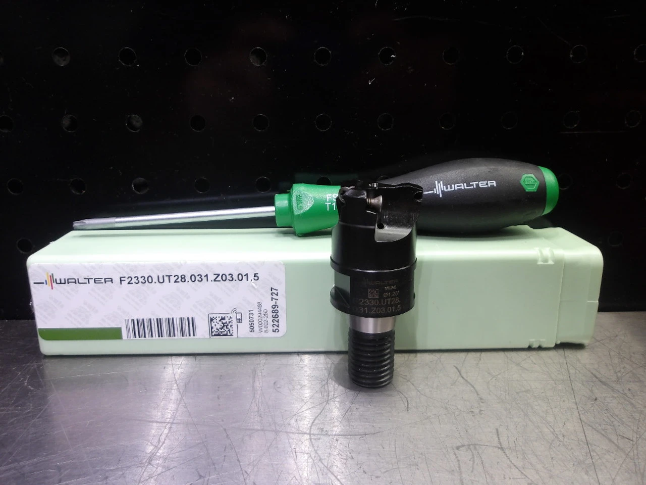 Walter M16 1.25" 3 Flute Endmill Head F2330.UT28.031.Z03.01.5 (LOC3496)