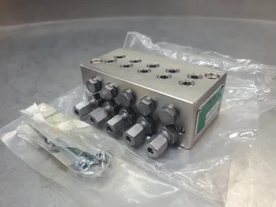 REBS Type VK10 Manifold 10-Port Module. 6D