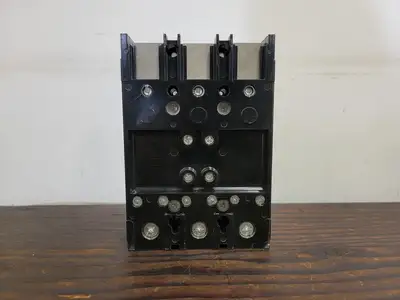 USED SQUARE D QDF32225TS