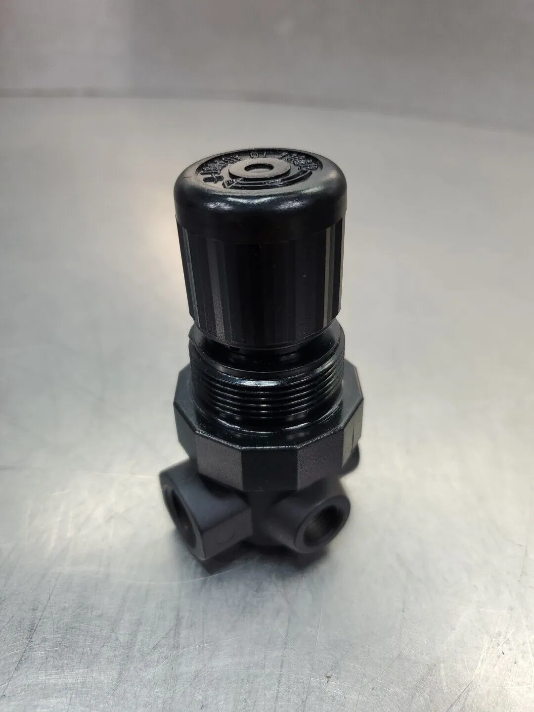 Norgren R07-200-RGKA Mini Pressure Regulator, 300psi In, 100psi Out. 6C-14