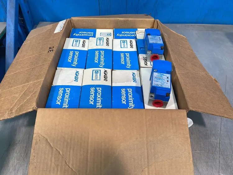 Used SENTINEL AGASTAT _UNKNOWN_ Proximity Sensors Ohio US | HGR 24 #1175507