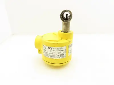 FCI Fluid Components FLT93L-1B1A1AC1BB0000 Flow Switch 115/220VAC 6A 1"NPT