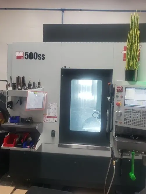Used 2022 HAAS UMC-500SS Universal Machining Centers Illinois US | BLUMBERG MACHINERY COMPANY #396459