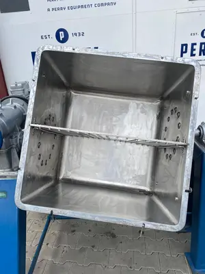 Used _UNKNOWN_ 560 Litre Tumble Mixers PL | Perry Equipment #1285524