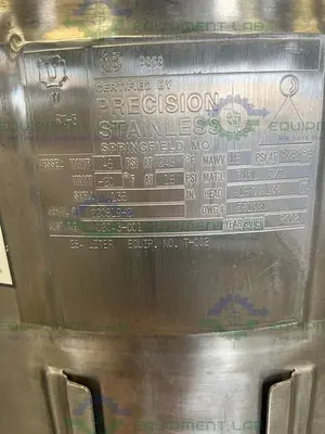 USED PRECISION STAINLESS 284 LITER 316 STAINLESS STEEL  PRESSURE VESSEL 15 PSI @ 248F