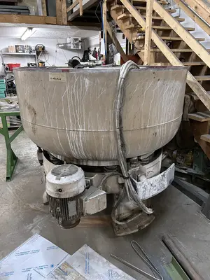 USED 2006 ROTO-FINISH ER-1011