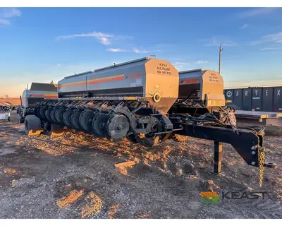 Used CRUSTBUSTER _UNKNOWN_ No-Till Drills Iowa US | Keast Enterprises #1360181