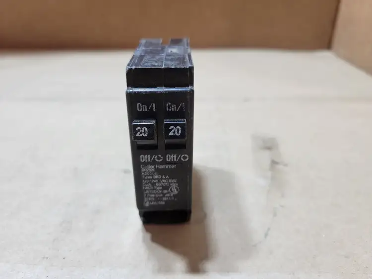 Used CUTLER-HAMMER BR2020 Circuit Breakers British Columbia CA | Lenmark #1488970