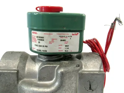NEW ASCO 8215C063 SOLENOID VALVE 120/60 110/50
