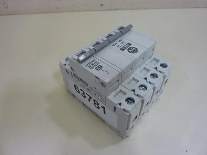 Used ALLEN BRADLEY 1492-CB3/G200 SER C Circuit Breakers Michigan US | Ideal Machinery #699657