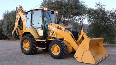 USED 2024 Caterpillar 420