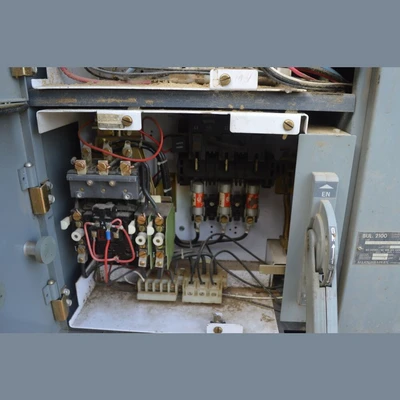 Allen Bradley 8 Bank Center Line 2100 Series MCC Panel