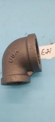 BLACK 90 DEGREE ELBOW  1"  x 1/ 2"