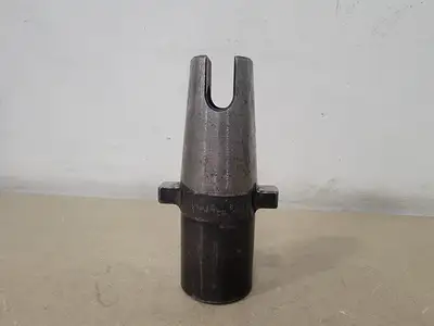 USED UNIVERSAL ENGINEERING 80329
