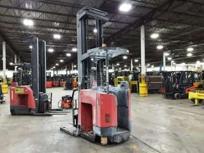 USED 2017 RAYMOND 750 DR32TT