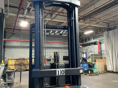 Used CROWN SP352030 Electric Lifters Ohio US | HGR 24 #1446265