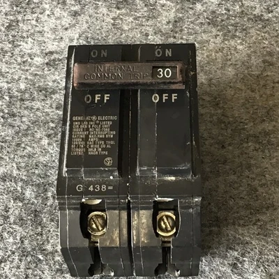 Used GE THQL2130 Circuit Breakers California US | Davliegogo LLC #1729081
