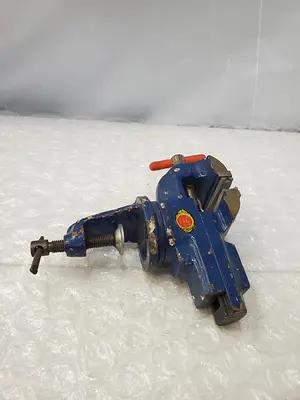 Jaws Table Bench Top Vise Vice Swivel Base with Anvil