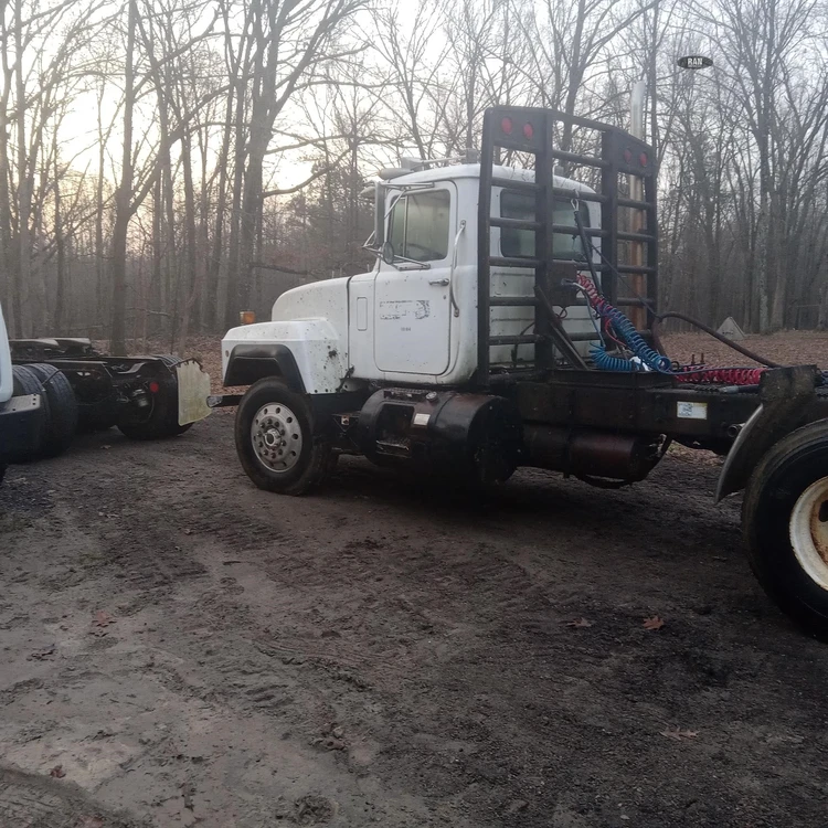 Used 1991 MACK RD688S Conventional trucks Tennessee US | Ran Equipment #1403743