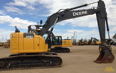 USED 2017 Deere 245G LC
