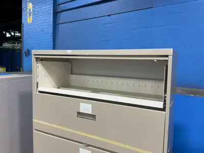Steelcase 5 Drawers  Cabinet