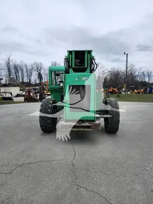 USED 2015 JLG 6042
