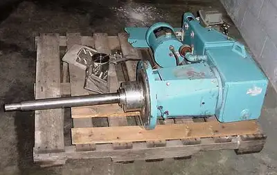 1.5 hp Chemineer Agitator Drive, shaft, and blade.