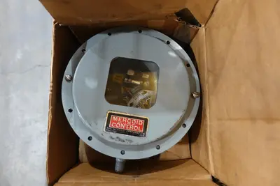 4 PALLETS OF ASSORTED INSTRUMENTATION, TRANSMITTERS, GAUGES, SENSORS, METERS, POSITIONERS
