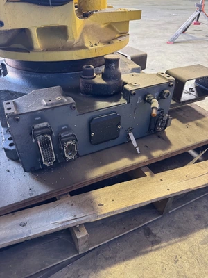 FANUC R-2000IB/165F 6 Axis Robots | K.B. Industries LLC (8)