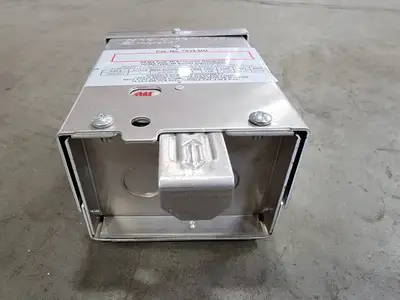 Used PASS & SEYMOUR 7833-MD Switchgears British Columbia CA | Lenmark #240558