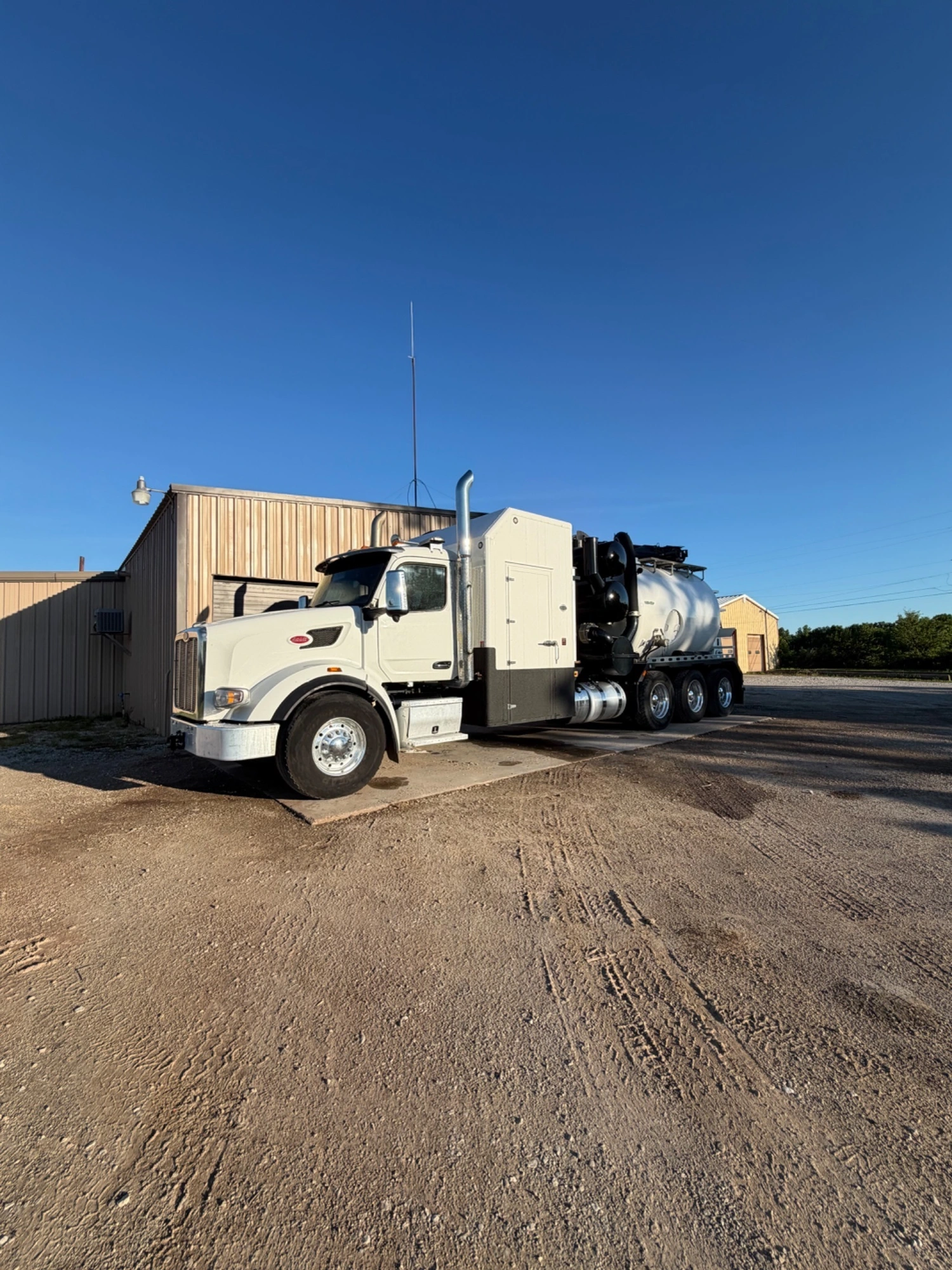 Used 2023 TORNADO F4 Hydro Excavators Indiana US | VacSource #1249630