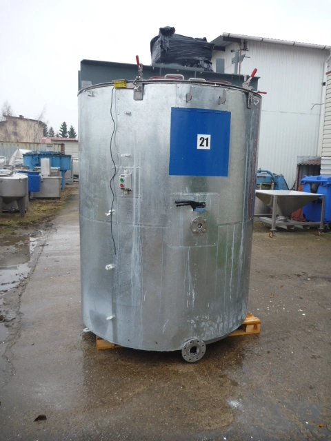Used _UNKNOWN_ 3000 Liters Stainless Steel Tanks PL | Perry Equipment #121519