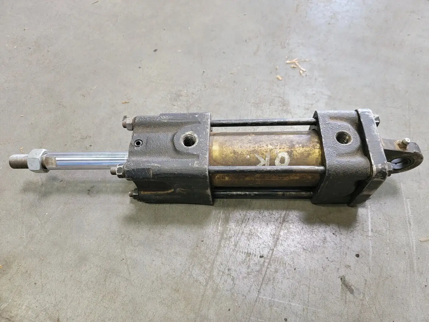 Pneumatic Air Cylinder 2" Bore x 3" Stroke