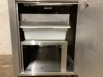 152-0715 Giles BBT-S Breading Station