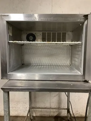 152-0660 Silver King SKSR/C10 Self Contained Undercounter Cooler