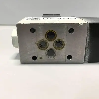 USED VICKERS DG4V322AMP7H750