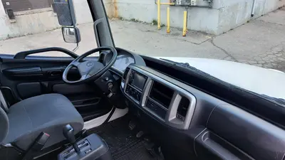 2019 HINO 338 Box Truck | Platinum Group (43)