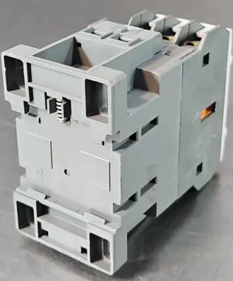 Carlo Gavazzi CC9 Contactor 9A loc4B12