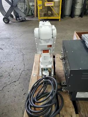 USED 2016 YASKAWA MOTOMAN MH5