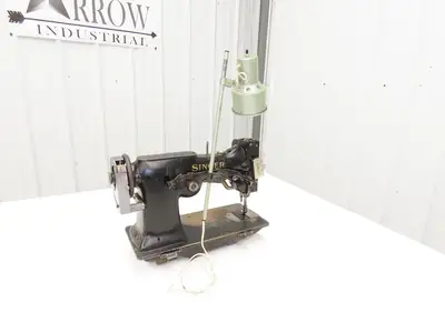 Singer 107W1 Industrial Sewing Machine Head Zig Zag & Straight Vintage