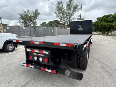 Used 2018 FREIGHTLINER CASCADIA Conventional trucks Florida US | Truck and Van Outlet #1509230