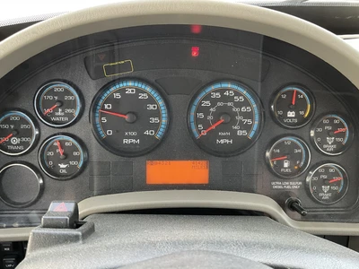 Used 2013 INTERNATIONAL 7500 Bucket (boom) trucks California US | Big Truck & Equipment #1412280