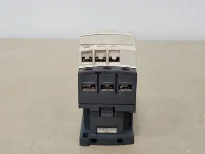 USED TELEMECANIQUE LC1D18B7
