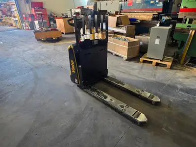 USED YALE MPB045VGN24T2646