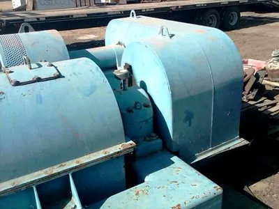Humboldt B3-3 decanter centrifuge, CS.