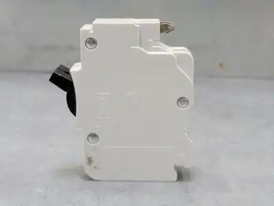 Used FEDERAL PIONEER NC215 Switchgears British Columbia CA | Lenmark #243571